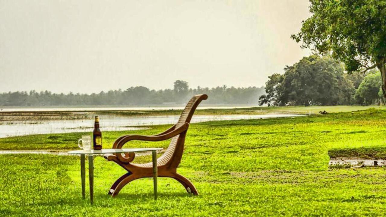 Serenity Lake Resort Yala Tissamaharama Exteriér fotografie